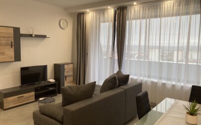 B303 - 1 bedroom flat with terrace